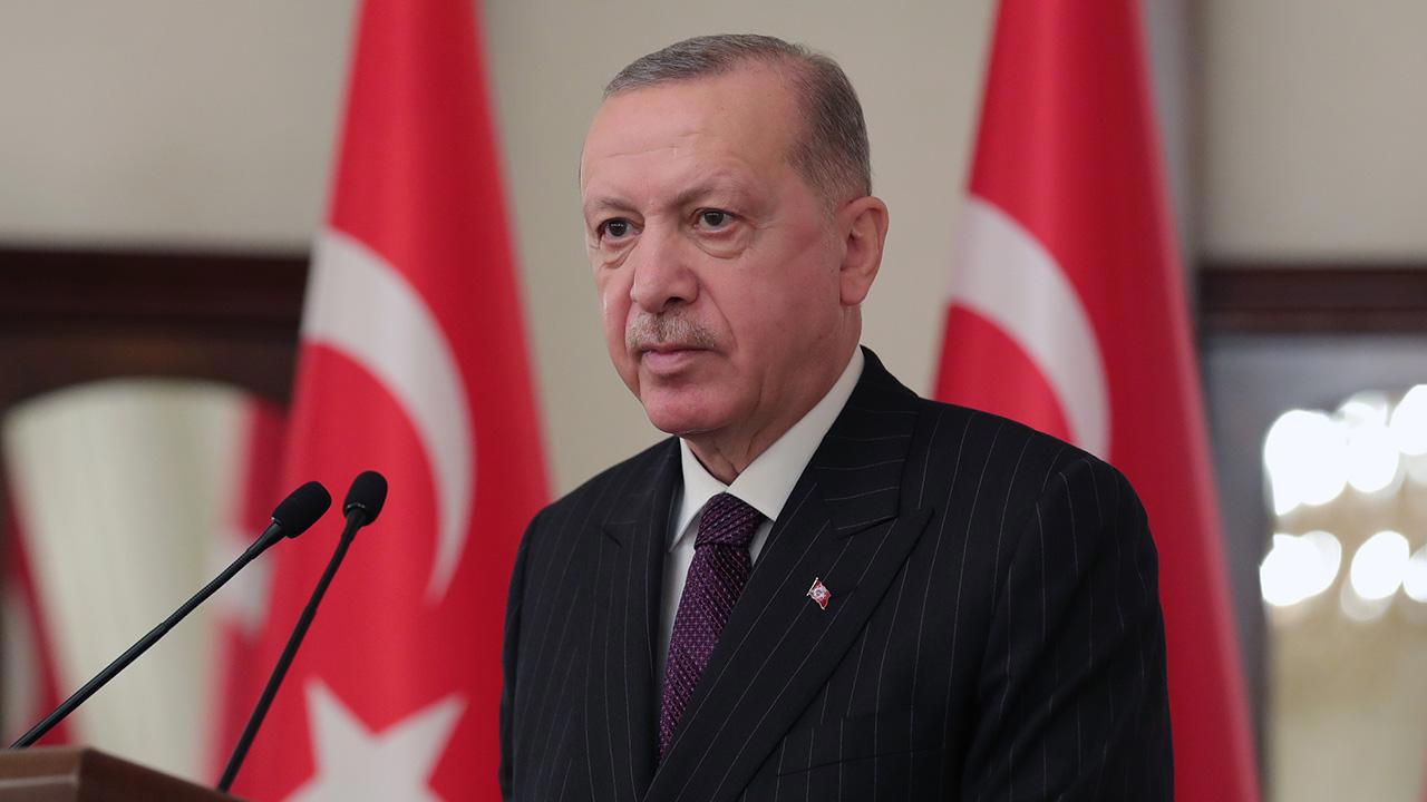 Cumhurbaşkanı Erdoğan Bolu'daki Yangın Faciasında İncelemelerde Bulundu