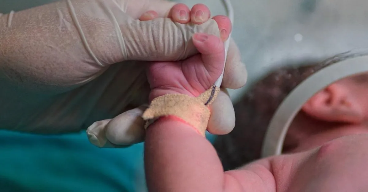 20 Günlük Bebeğini Hastaneye Bırakıp Kaçtı: Terk Edilen Bebek Koruma Altında