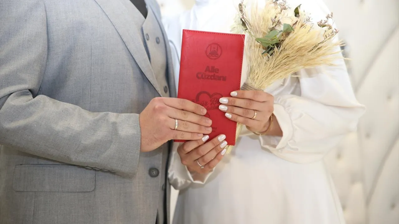 Nikah Masasında Hayır Diyen de Oldu, Yanlışlıkla Evlendirilen de